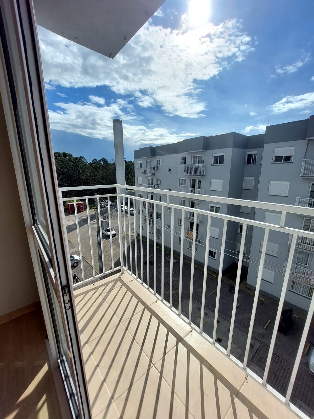 Apartamento com Sacada