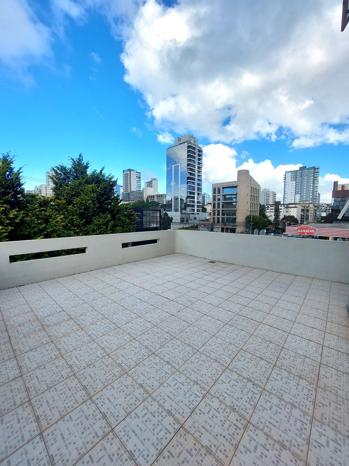 Apartamento com Terraço no Centro